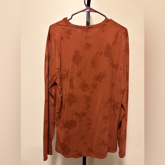 lululemon The Fundamental Long Sleeve Shirt Rust Tie Dye - Picture 3 of 5